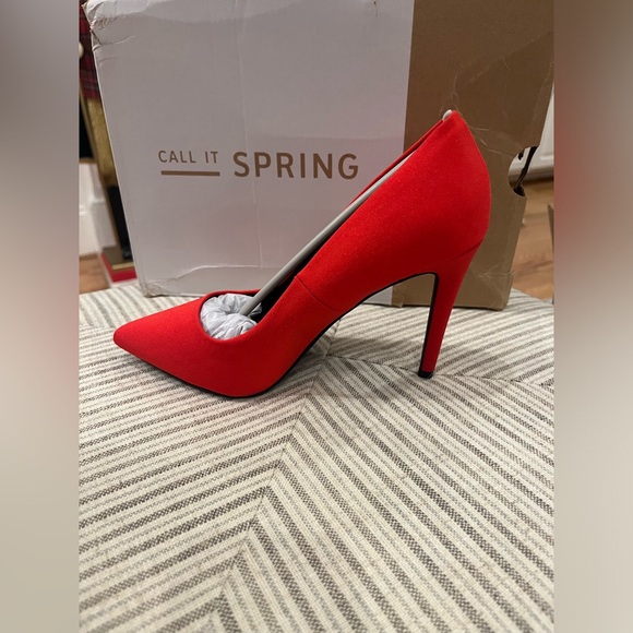 Call it Spring Red MicroFibre Texti Size 6 1/2 Women’s Heels. - Picture 2 of 5